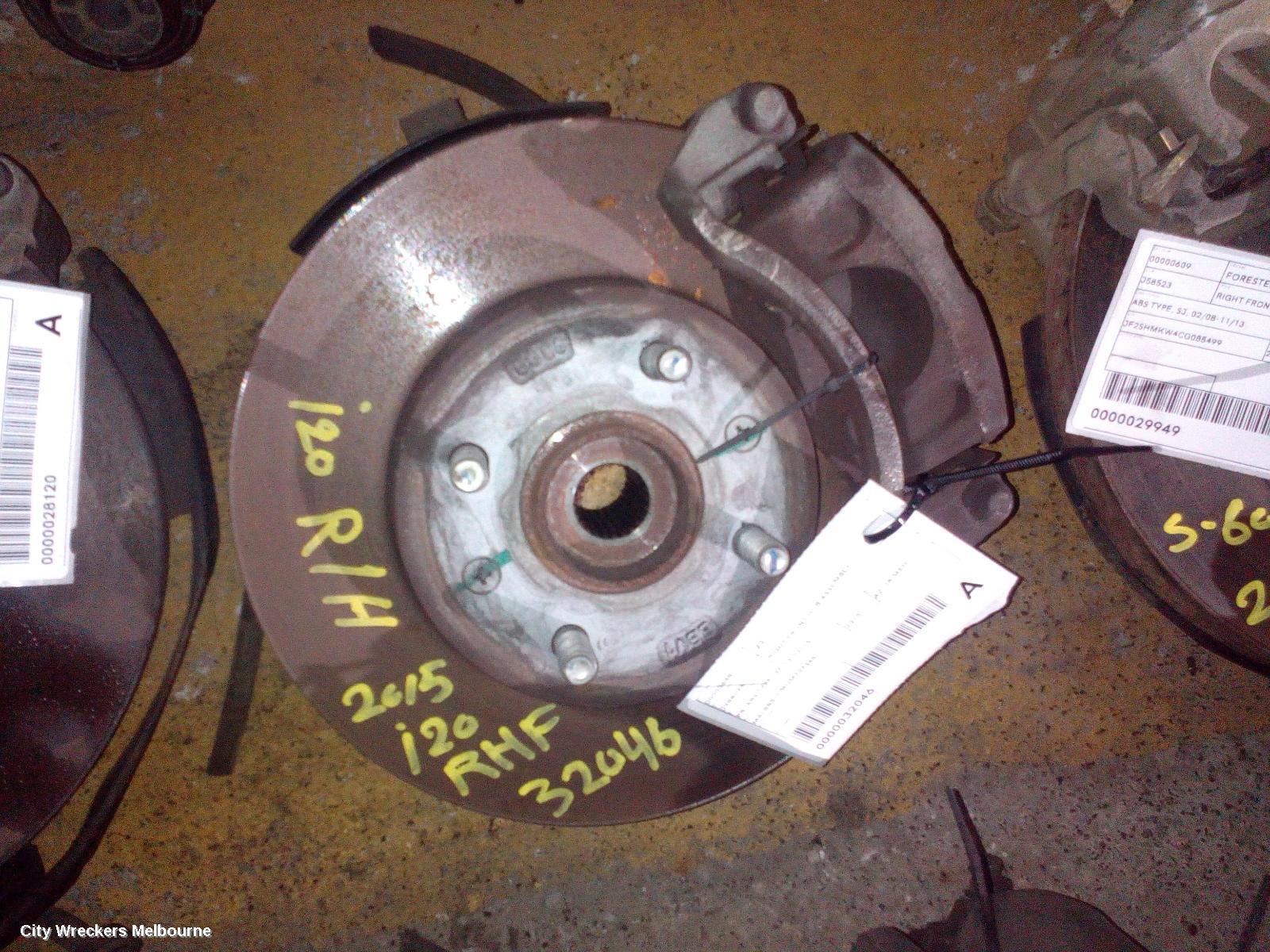 HYUNDAI I20 2015 Right Front Hub Assembly