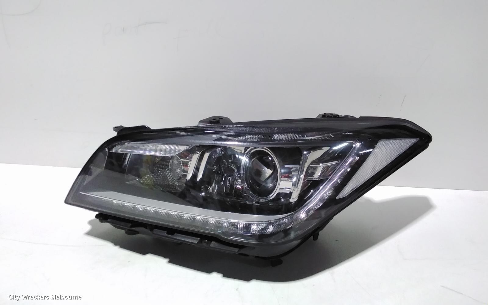 HYUNDAI GENESIS 2016 Left Headlamp