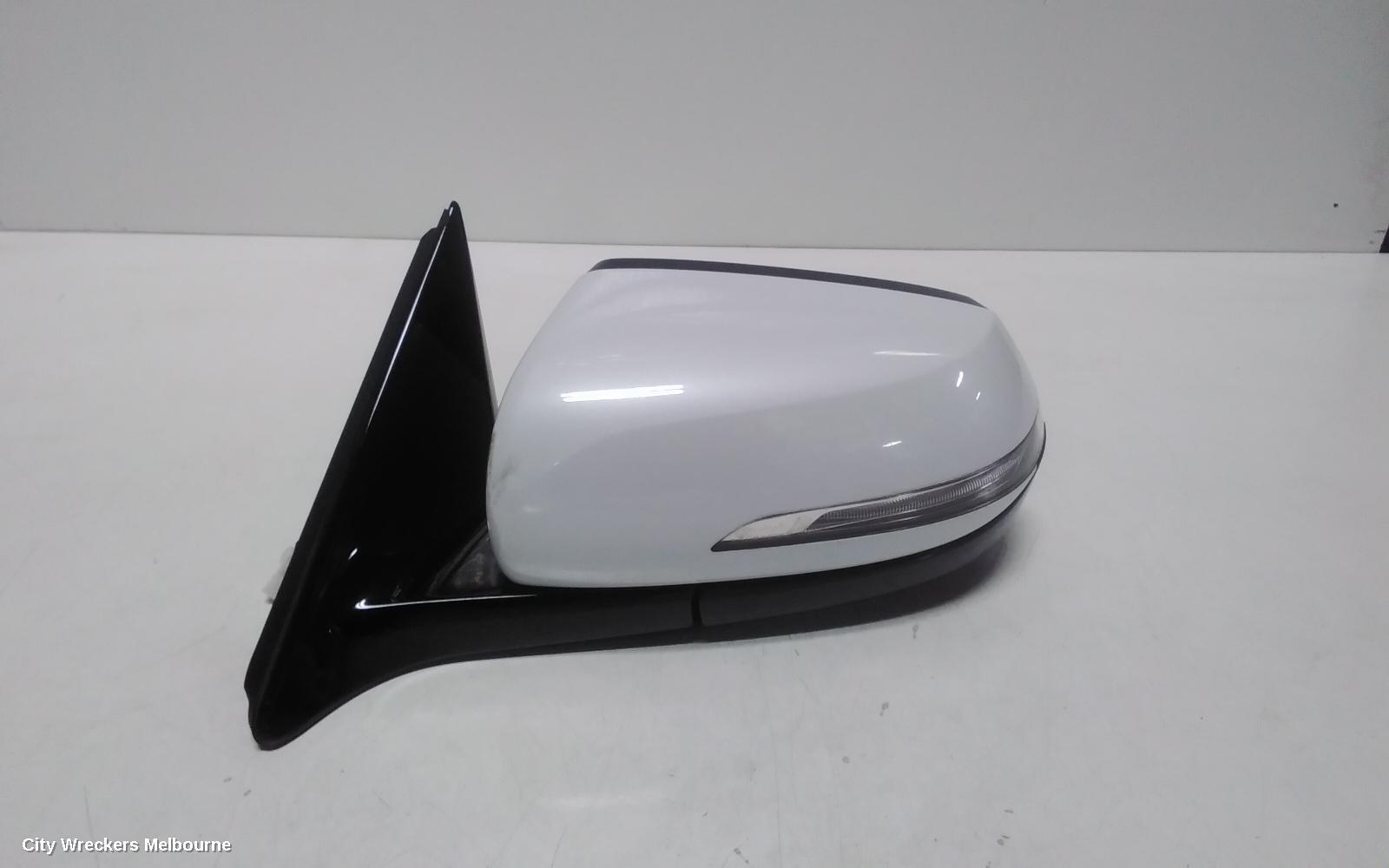 HYUNDAI GENESIS 2016 Left Door Mirror