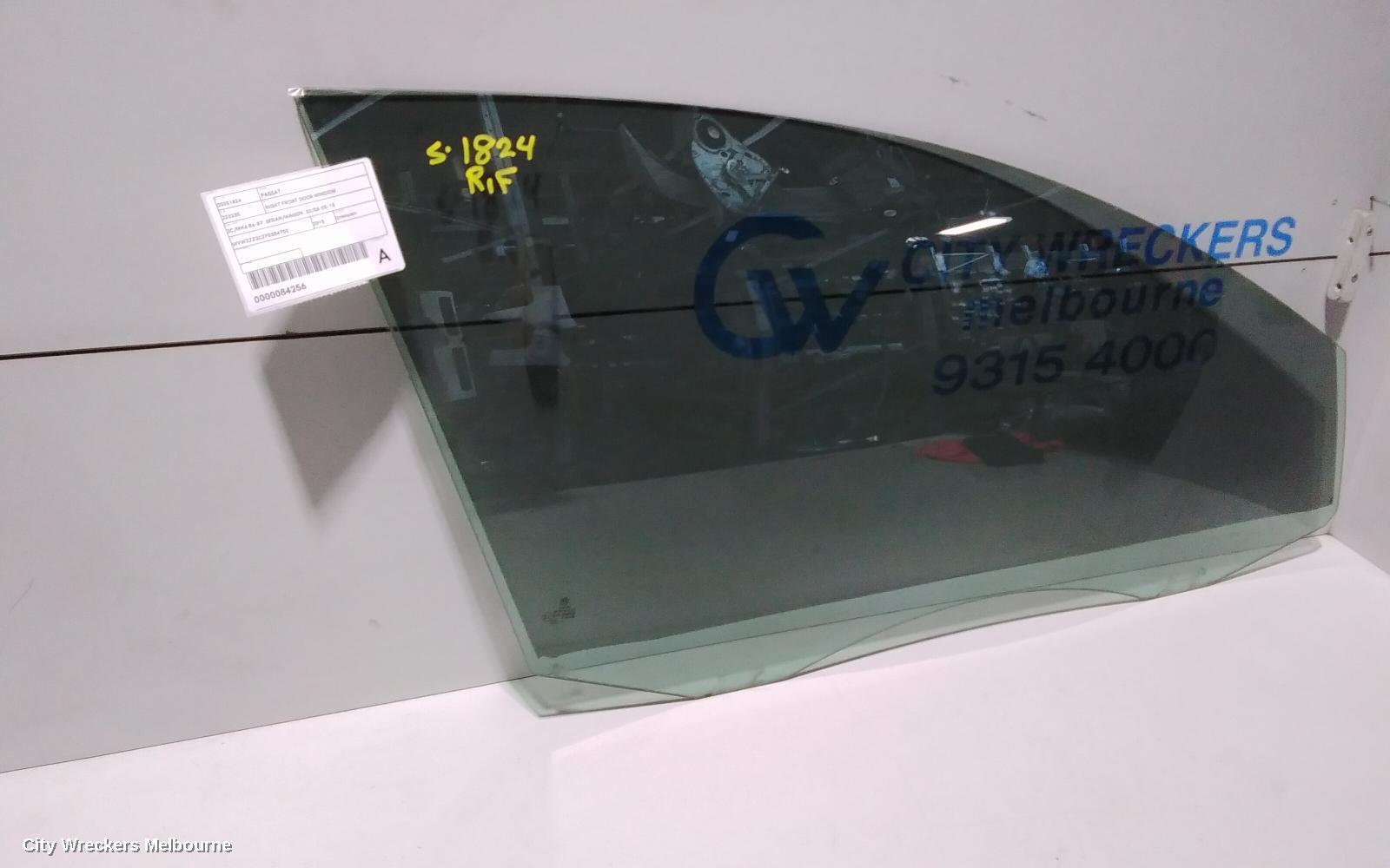 VOLKSWAGEN PASSAT 2015 Right Front Door Window