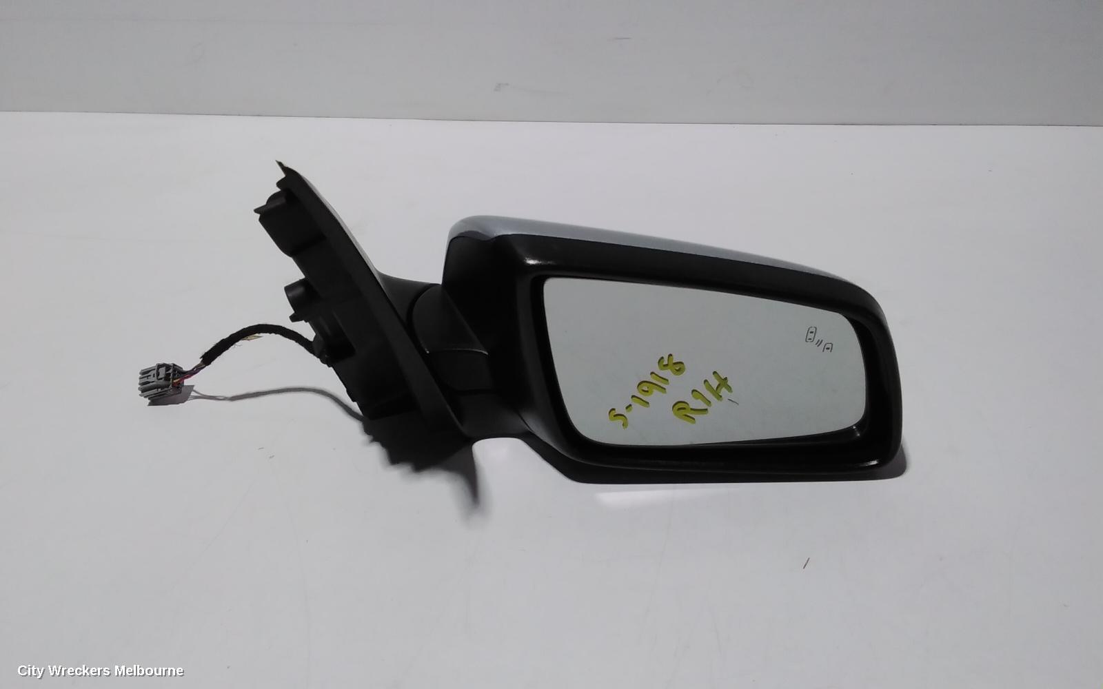 HOLDEN COMMODORE 2013 Right Door Mirror