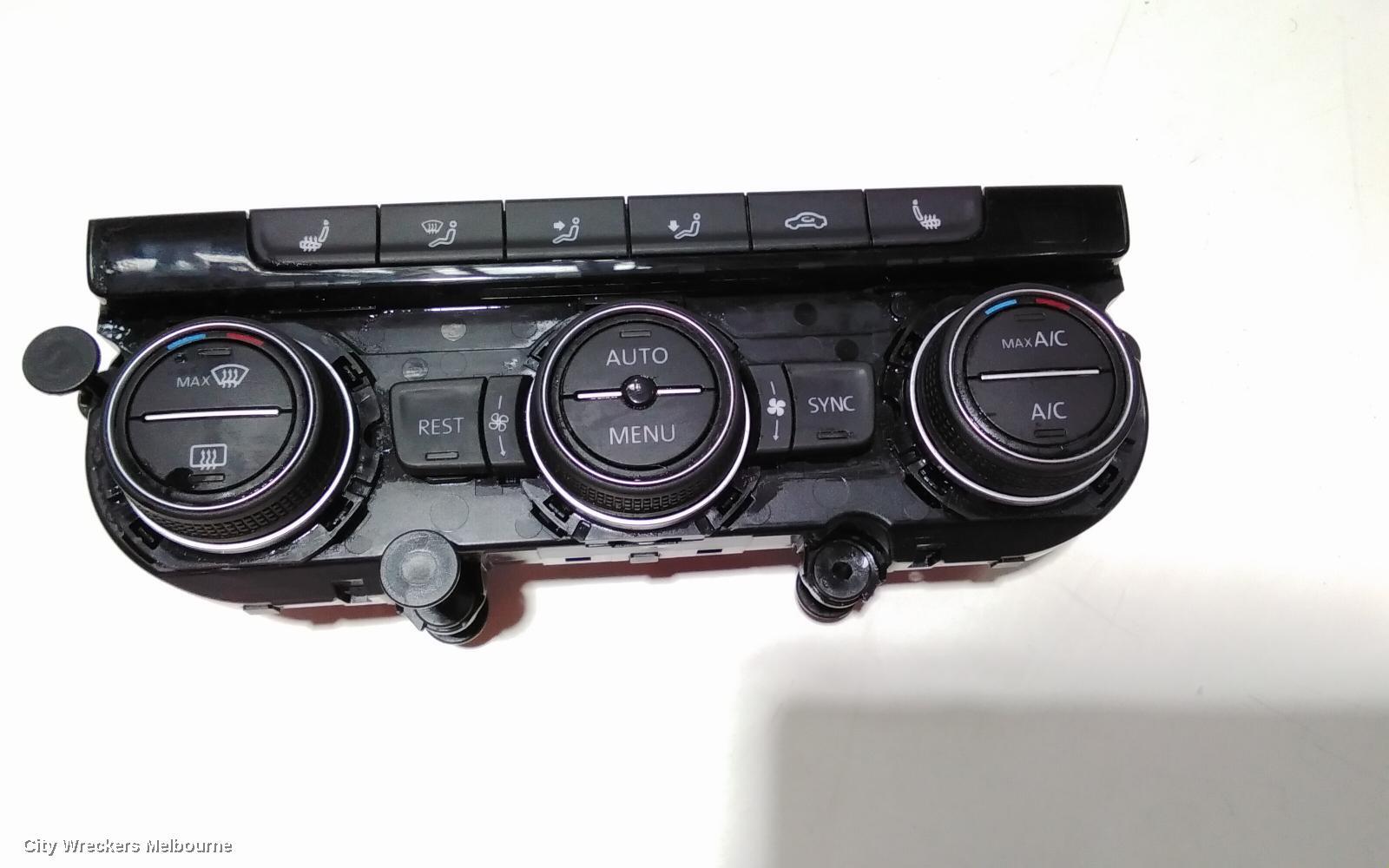 VOLKSWAGEN TIGUAN 2021 Heater/Ac Controls