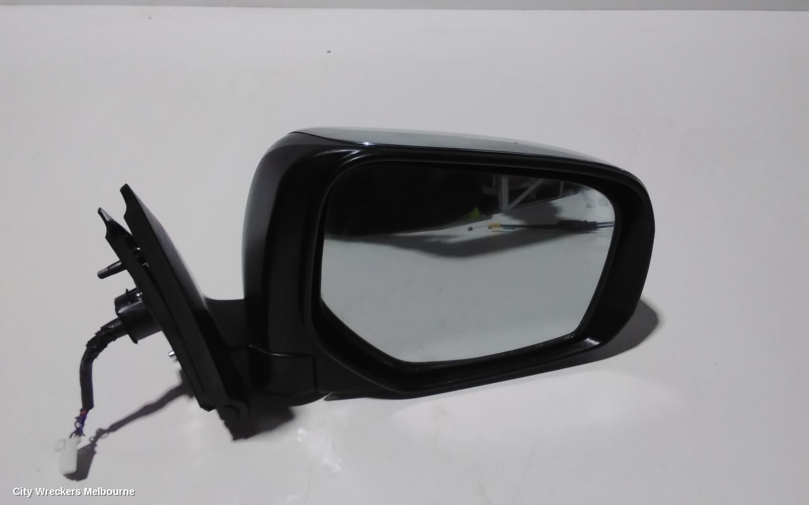 MITSUBISHI TRITON 2016 Right Door Mirror