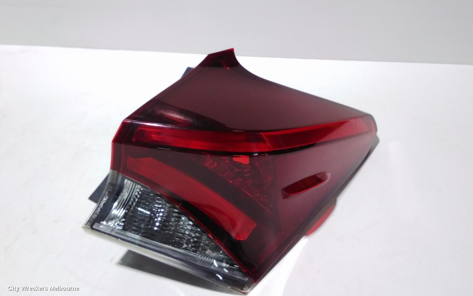 TOYOTA COROLLA 2016 Right Taillight