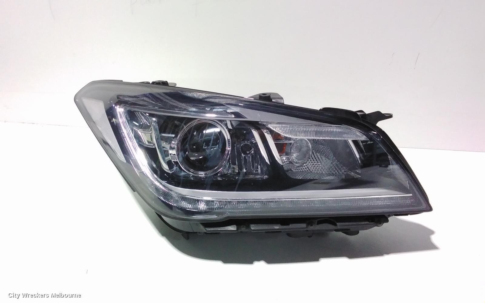 HYUNDAI GENESIS 2017 Right Headlamp