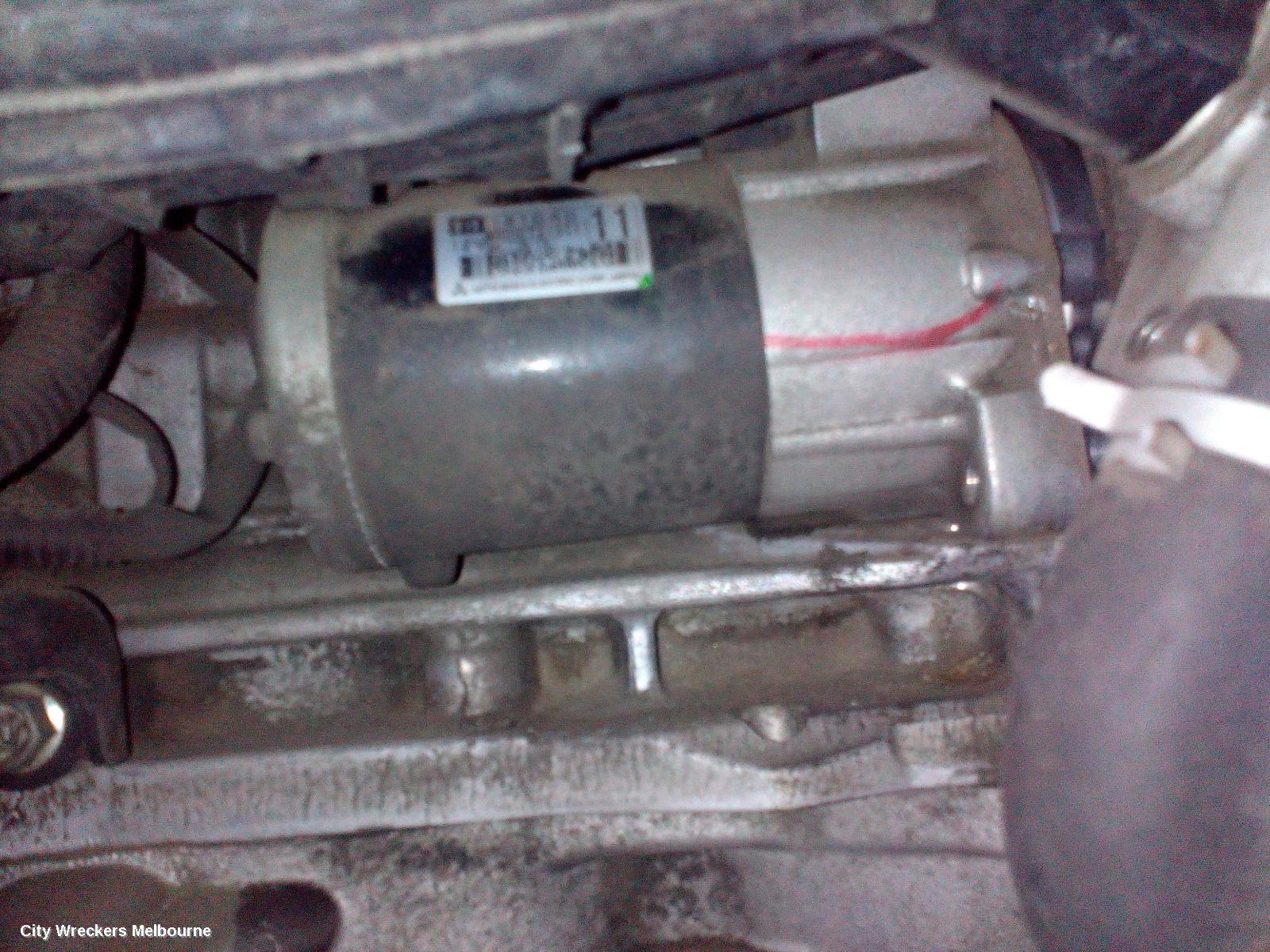 MITSUBISHI OUTLANDER 2010 Starter