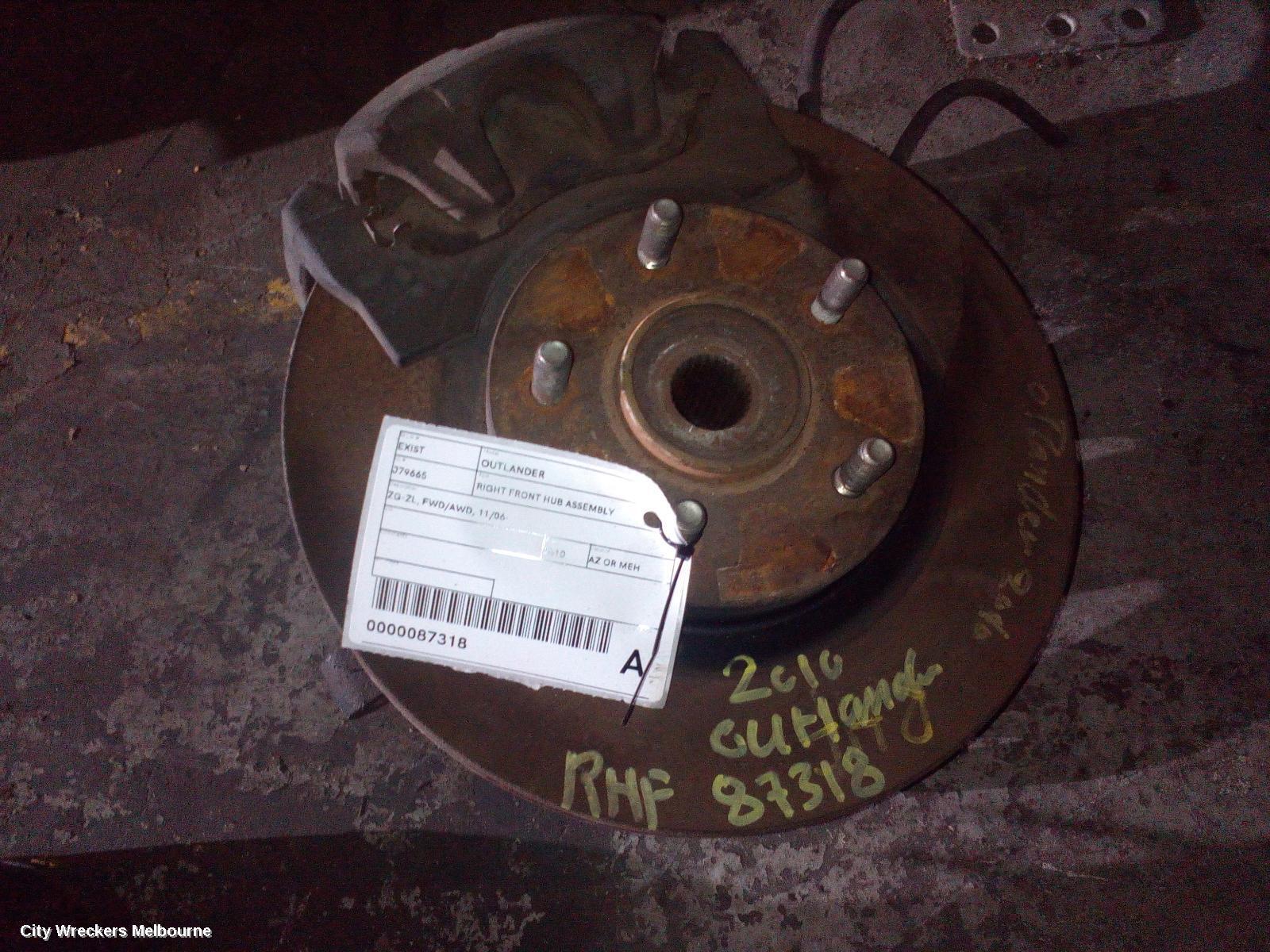 MITSUBISHI OUTLANDER 2010 Right Front Hub Assembly