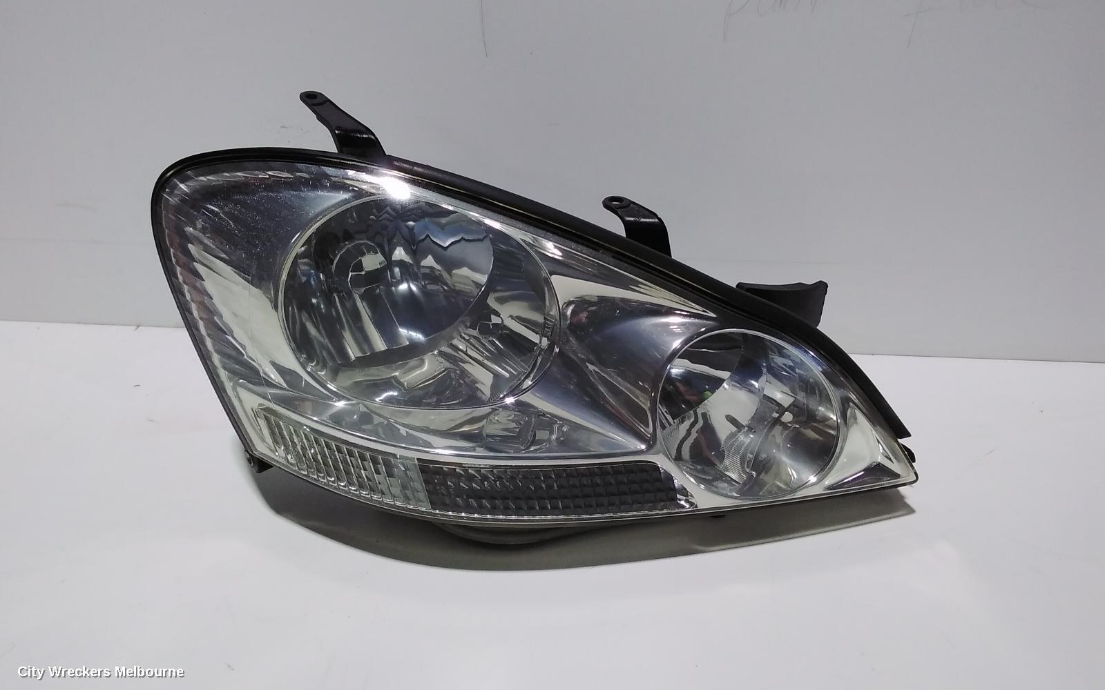 TOYOTA AVENSIS 2003 Right Headlamp