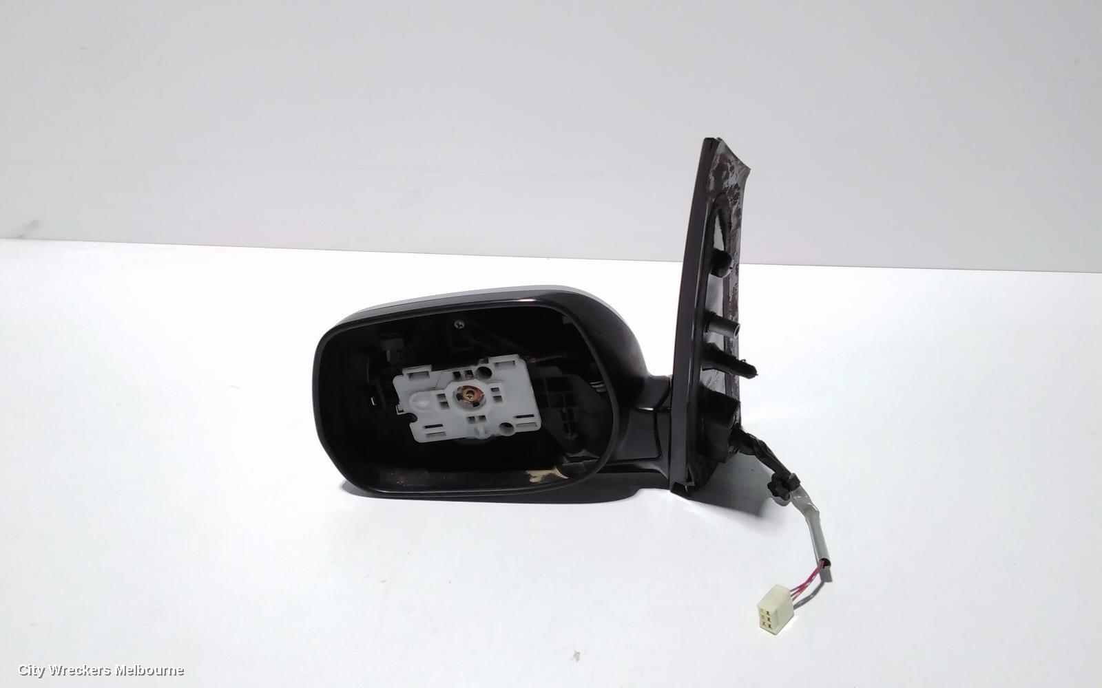 TOYOTA AVENSIS 2006 Left Door Mirror