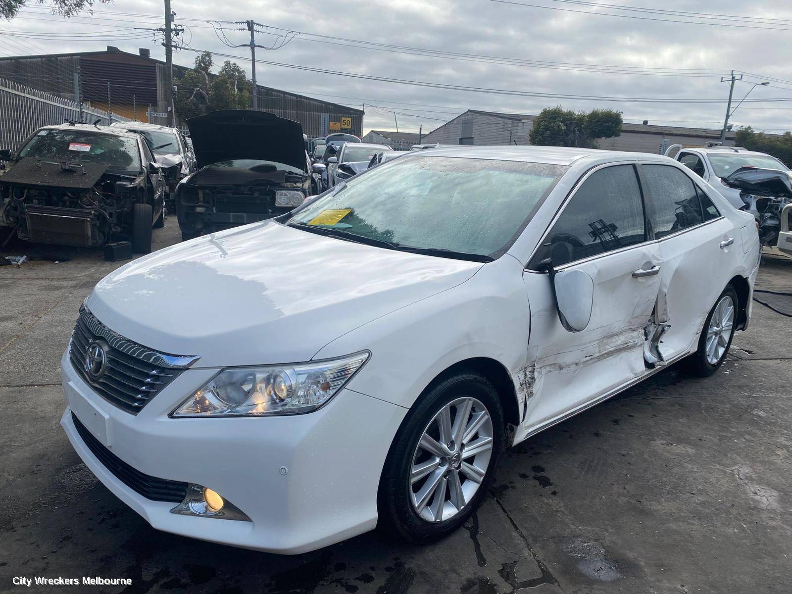 TOYOTA AURION 2014 Right Guard