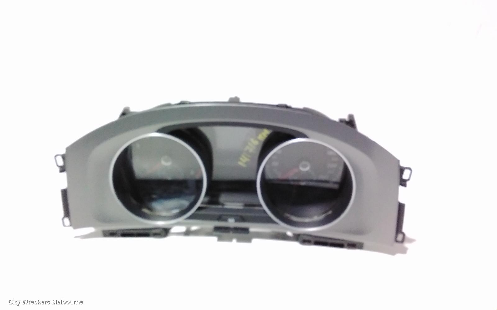 VOLKSWAGEN GOLF 2015 Instrument Cluster