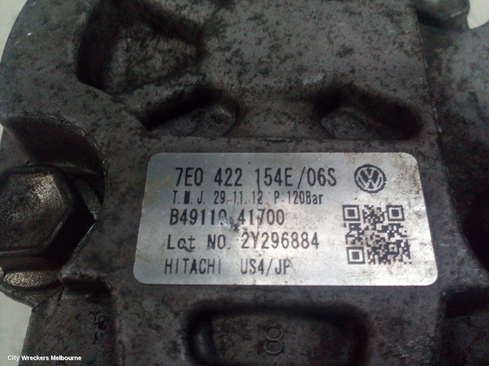 VOLKSWAGEN AMAROK 2014 Steering Pump