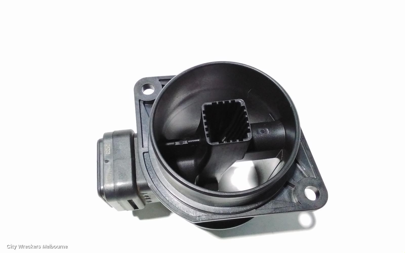 VOLKSWAGEN CADDY 2011 Air Flow Meter