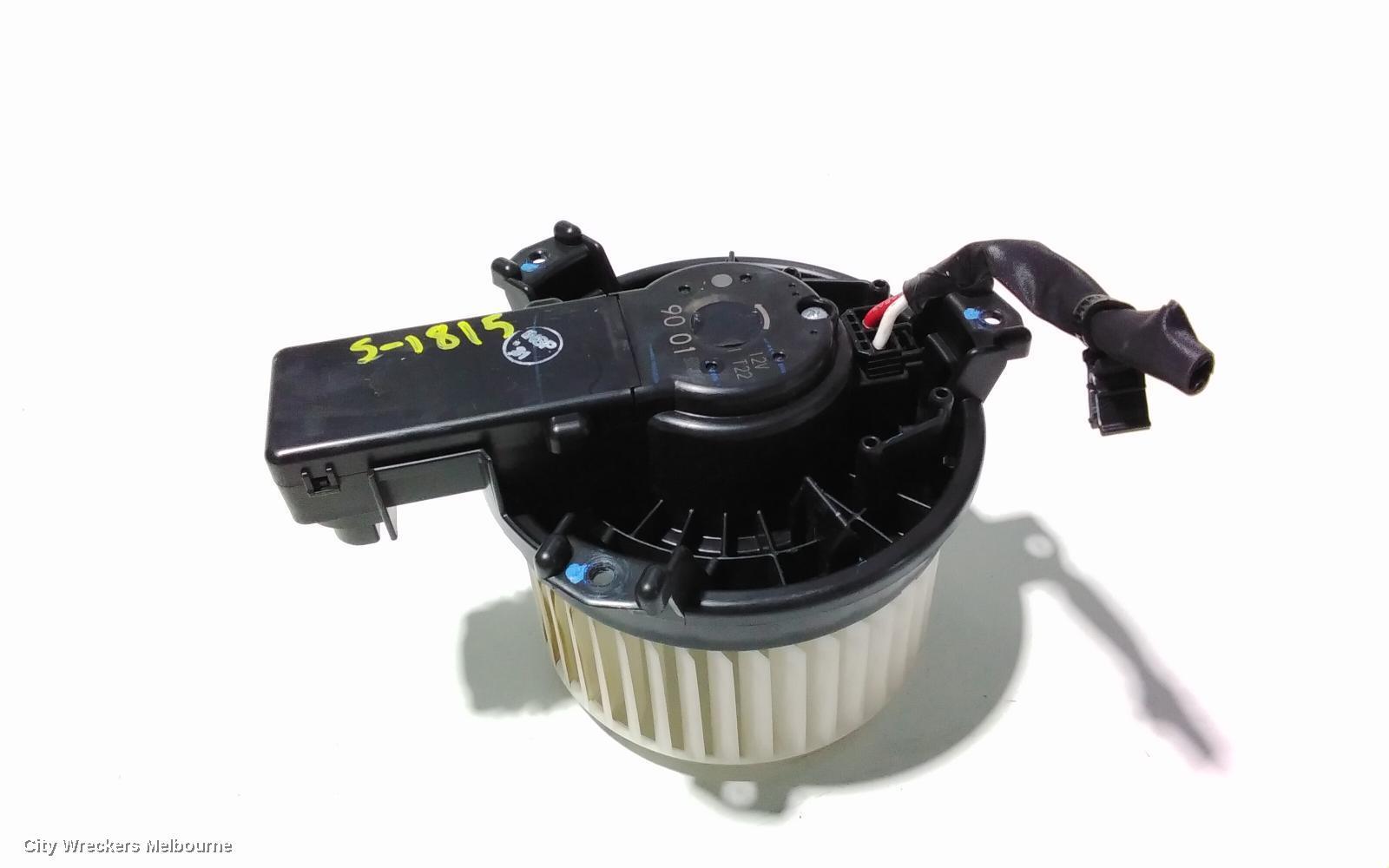 TOYOTA HILUX 2016 Heater Fan Motor