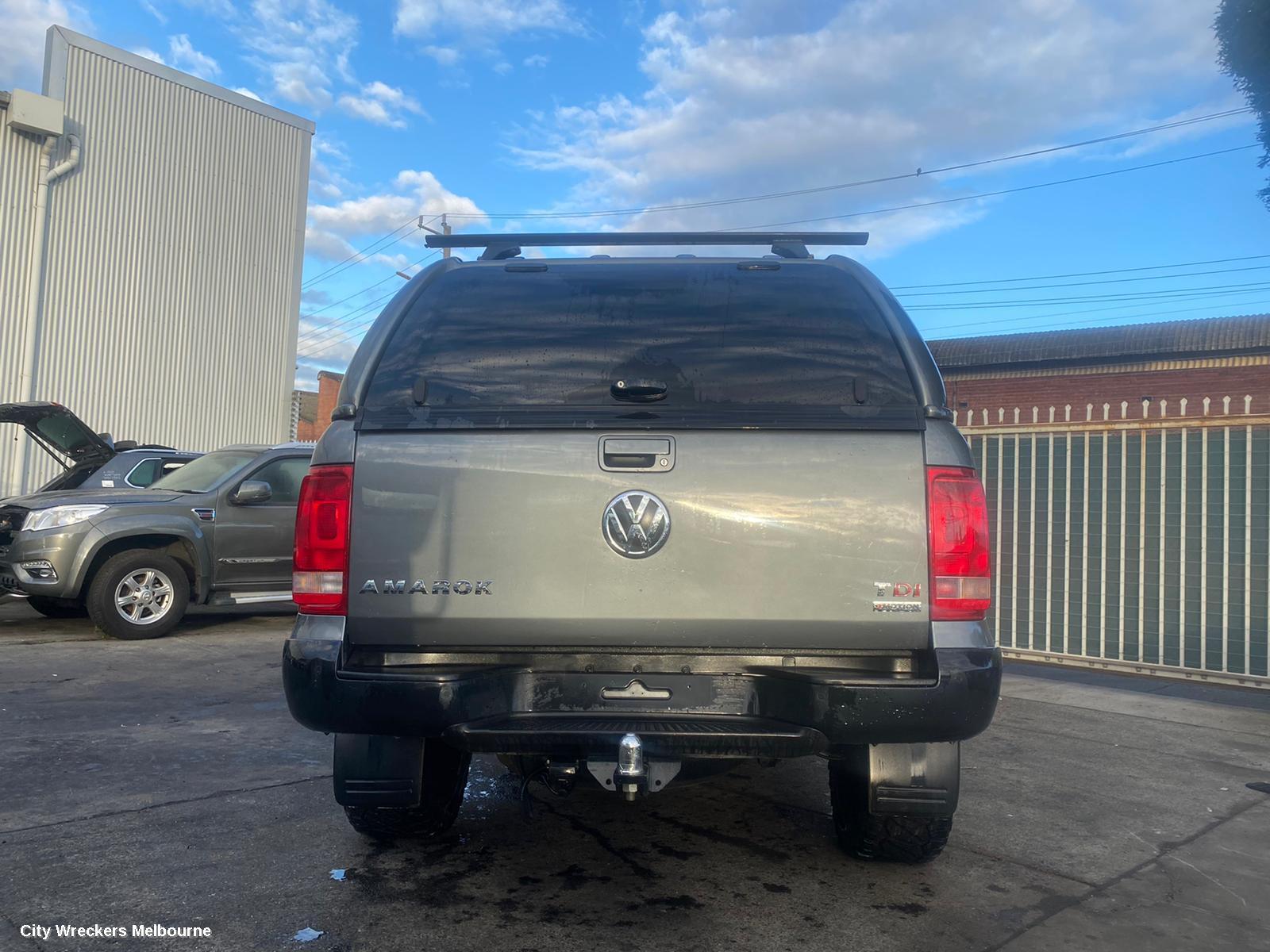 VOLKSWAGEN AMAROK 2014 Left Front Door