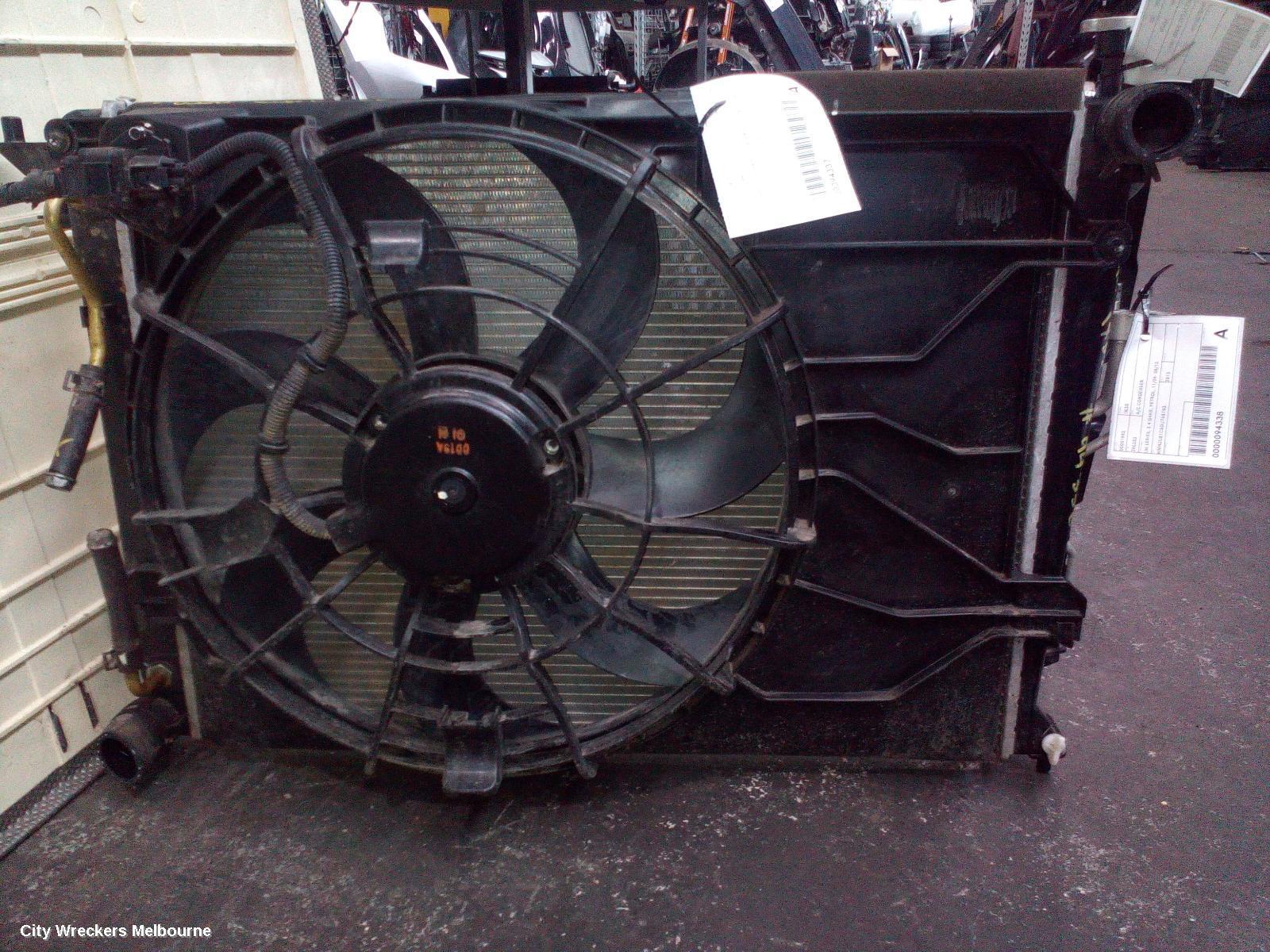 HYUNDAI IX35 2013 Fan