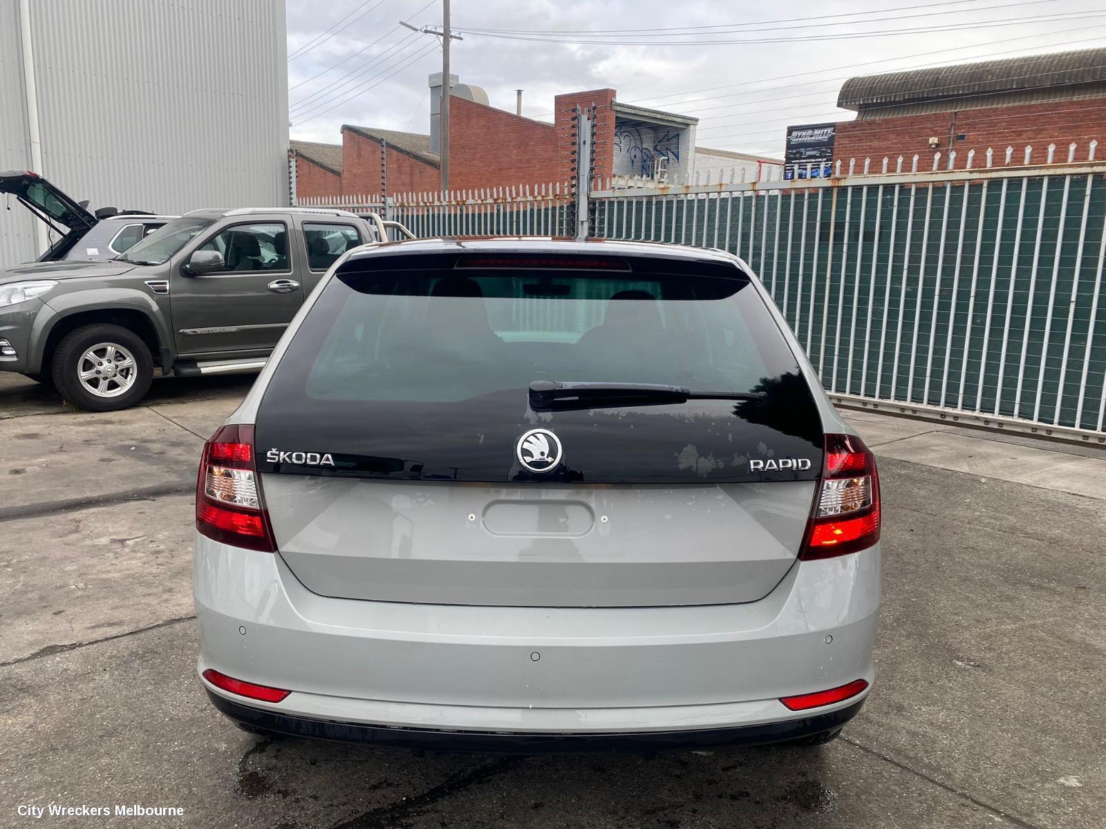 SKODA RAPID 2016 Left Rear Door/Sliding