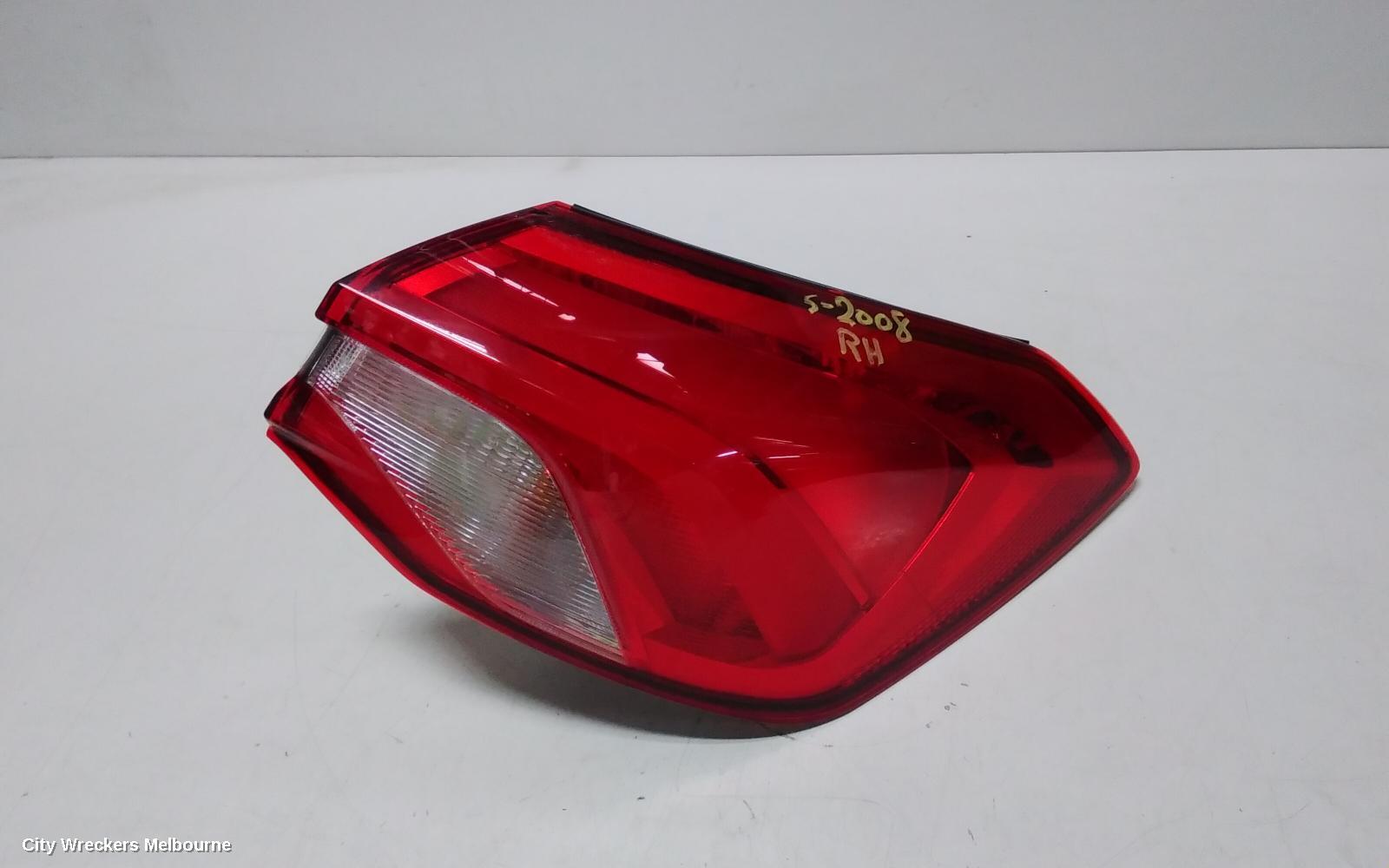 FORD FOCUS 2019 Right Taillight