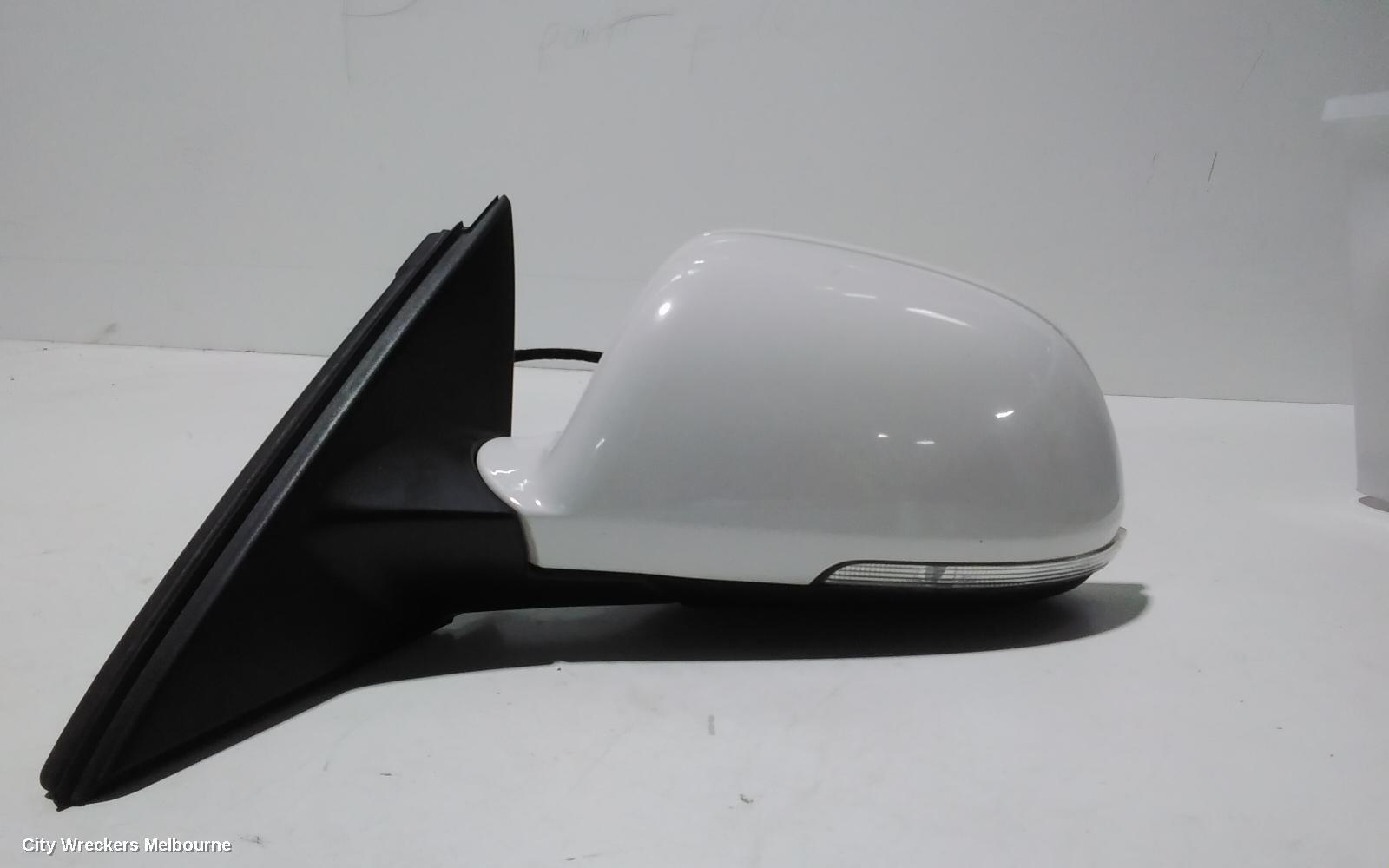 SKODA SUPERB 2010 Left Door Mirror