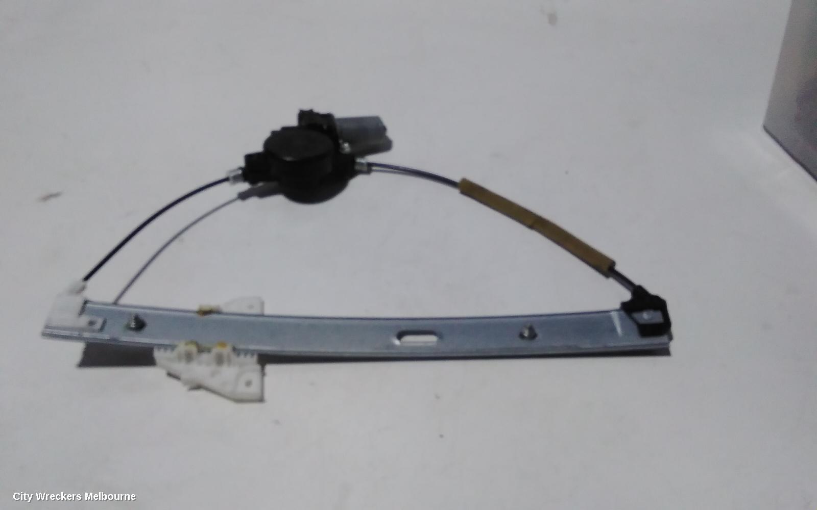 MAZDA 3 2012 Right Front Window Reg/Motor