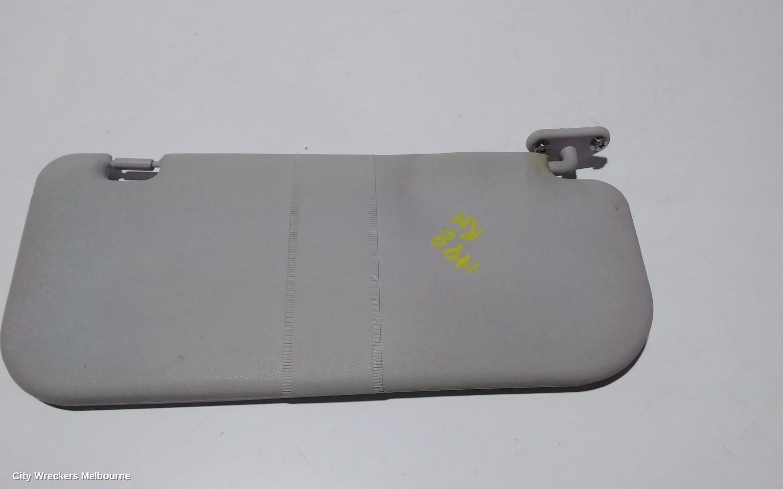 MITSUBISHI TRITON 2016 Sunvisor