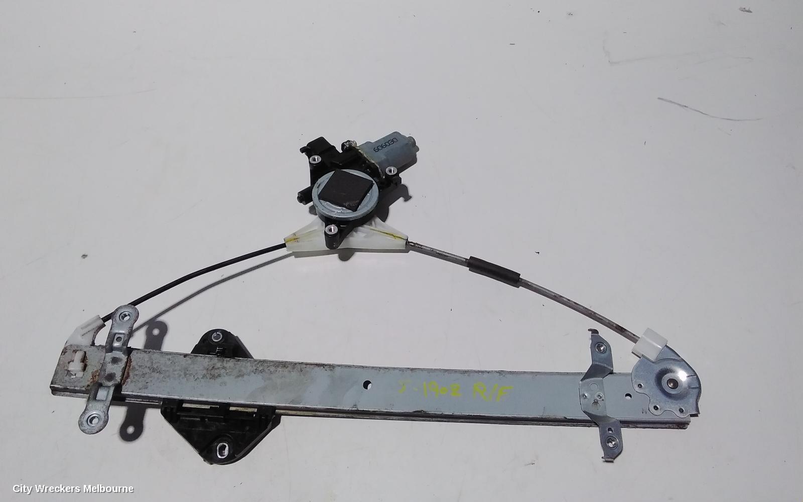 SUBARU OUTBACK 2016 Right Front Window Reg/Motor