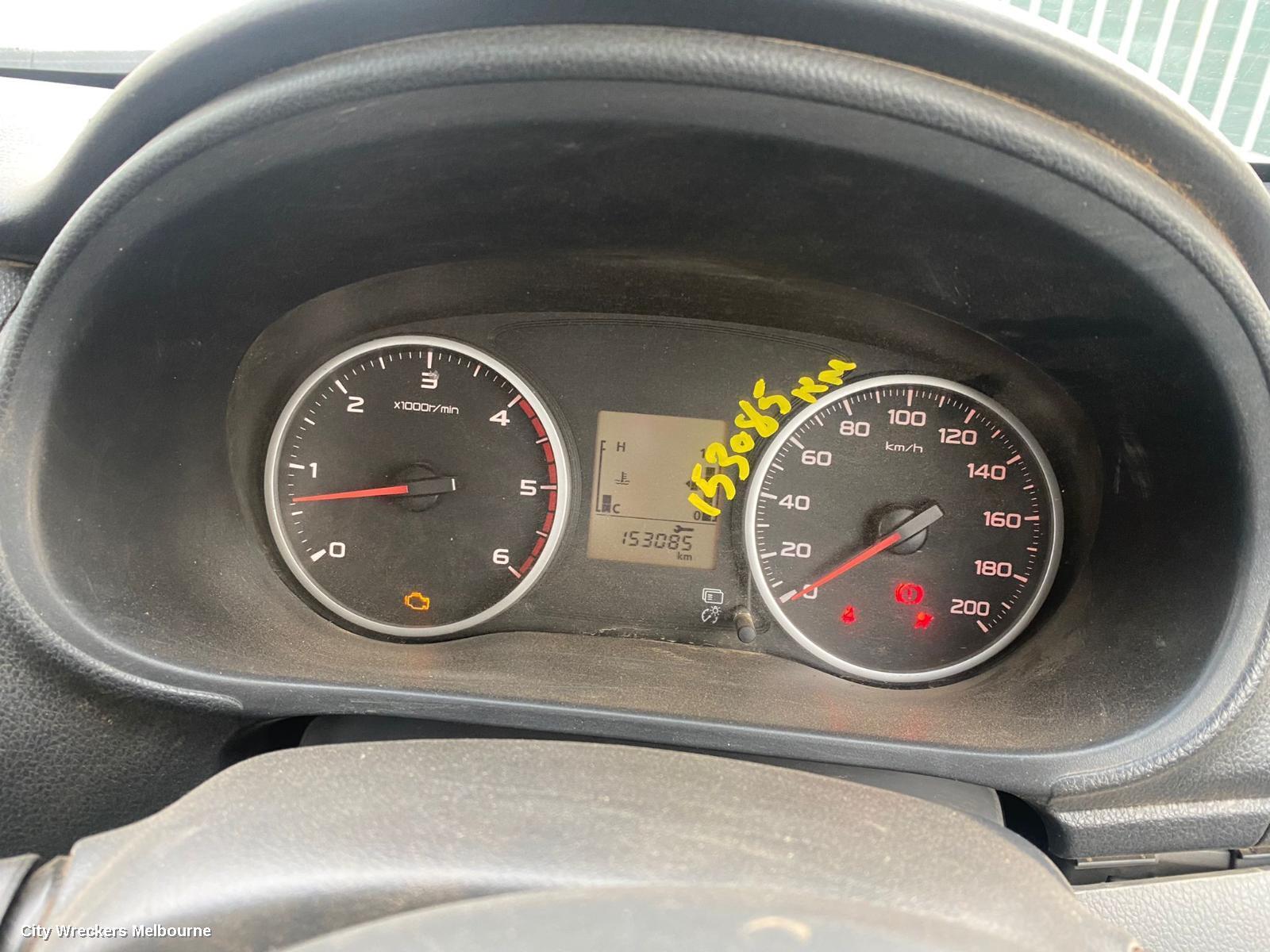 MITSUBISHI TRITON 2015 Instrument Cluster