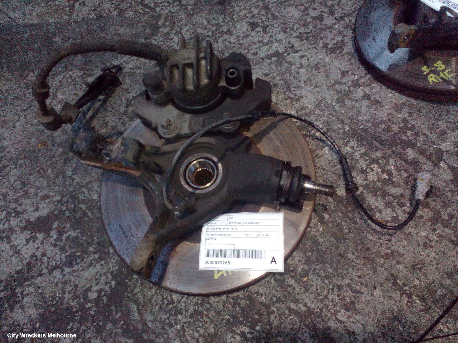 PEUGEOT 308 2011 Left Front Hub Assembly