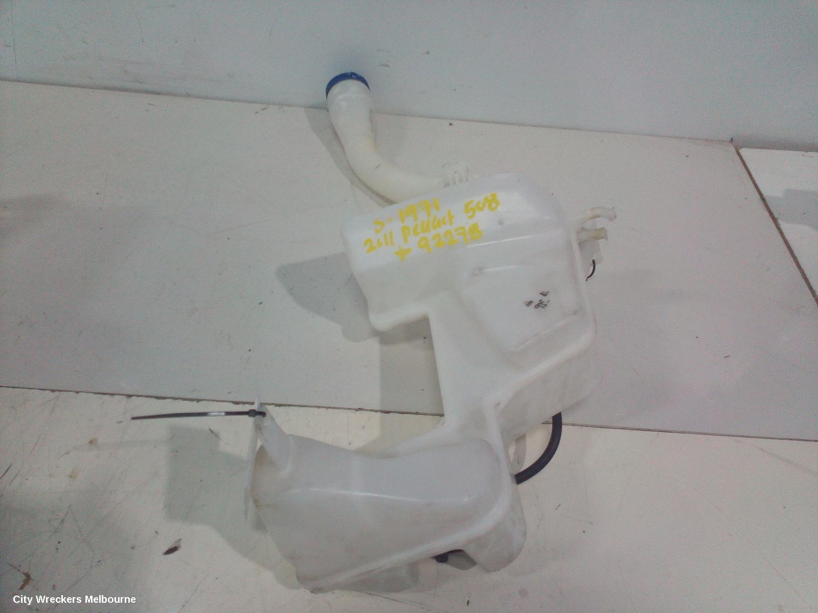 PEUGEOT 308 2011 Washer Bottle