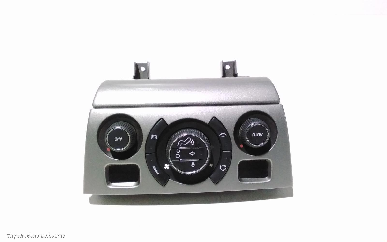 PEUGEOT 308 2012 Heater/Ac Controls