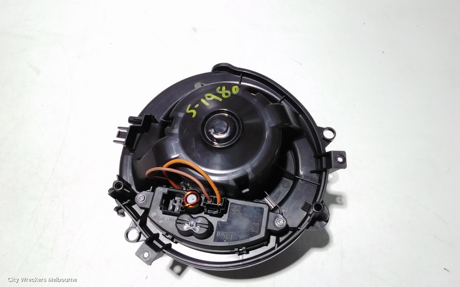 VOLKSWAGEN T-ROC 2021 Heater Fan Motor