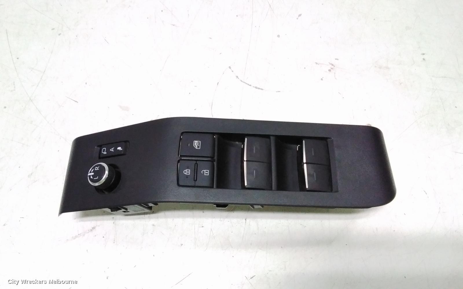 TOYOTA KLUGER 2022 Pwr Dr Wind Switch