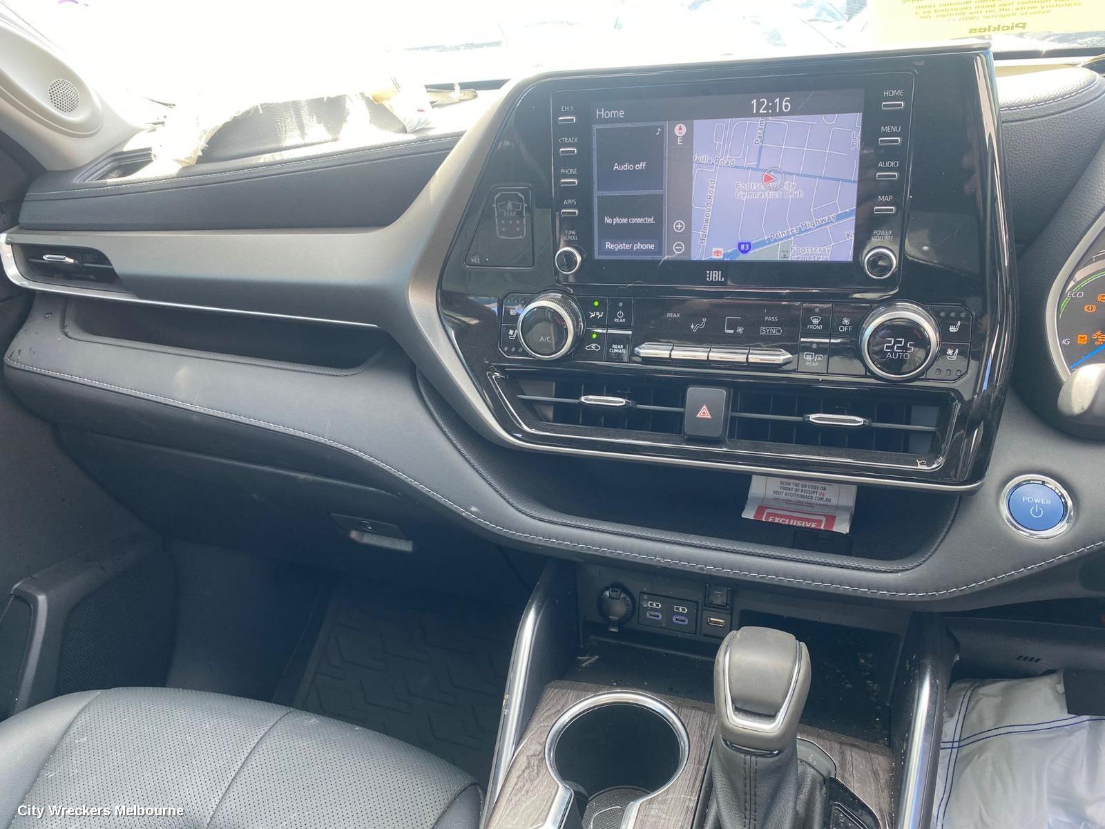 TOYOTA KLUGER 2022 Radio/Cd/Dvd/Sat/Tv