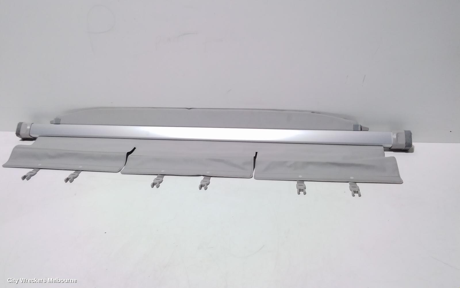 TOYOTA PRIUS 2015 Parcel Shelf