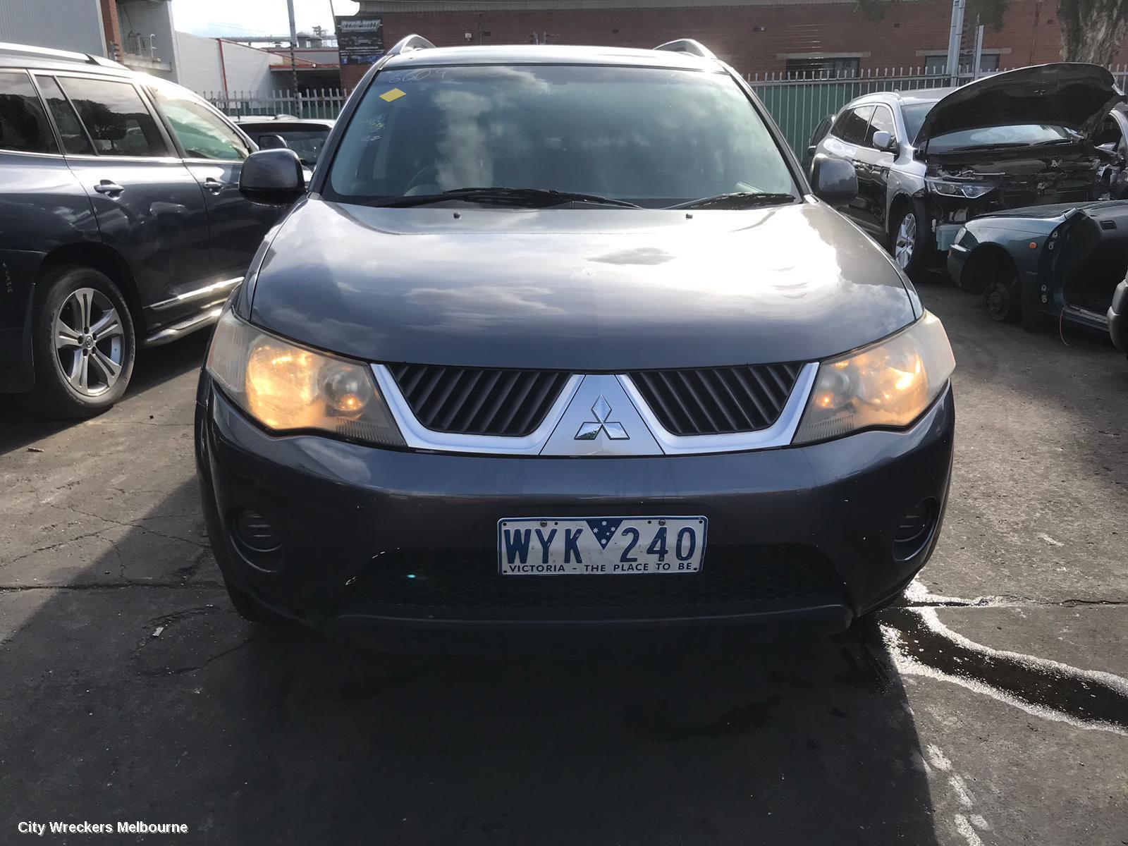 MITSUBISHI OUTLANDER 2009 Bonnet